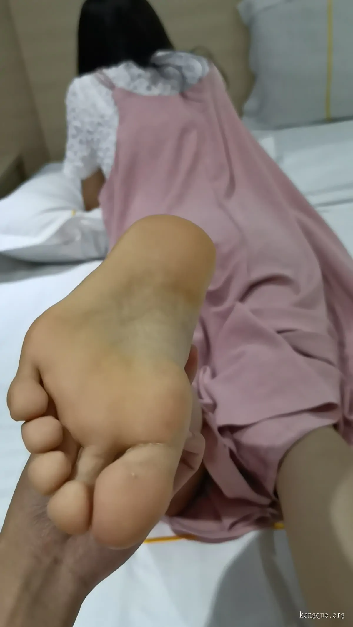 鱼鱼足影 – 全套足袜写真&amp;视频[91期-2024.8]