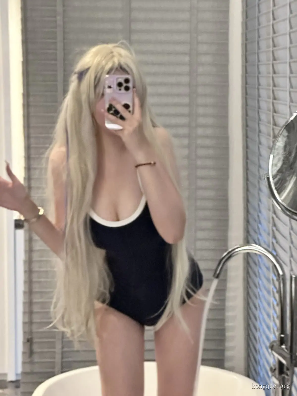 玫桃泡芙 – 最新微密圈资源合集 – 11套 – 2024更新中