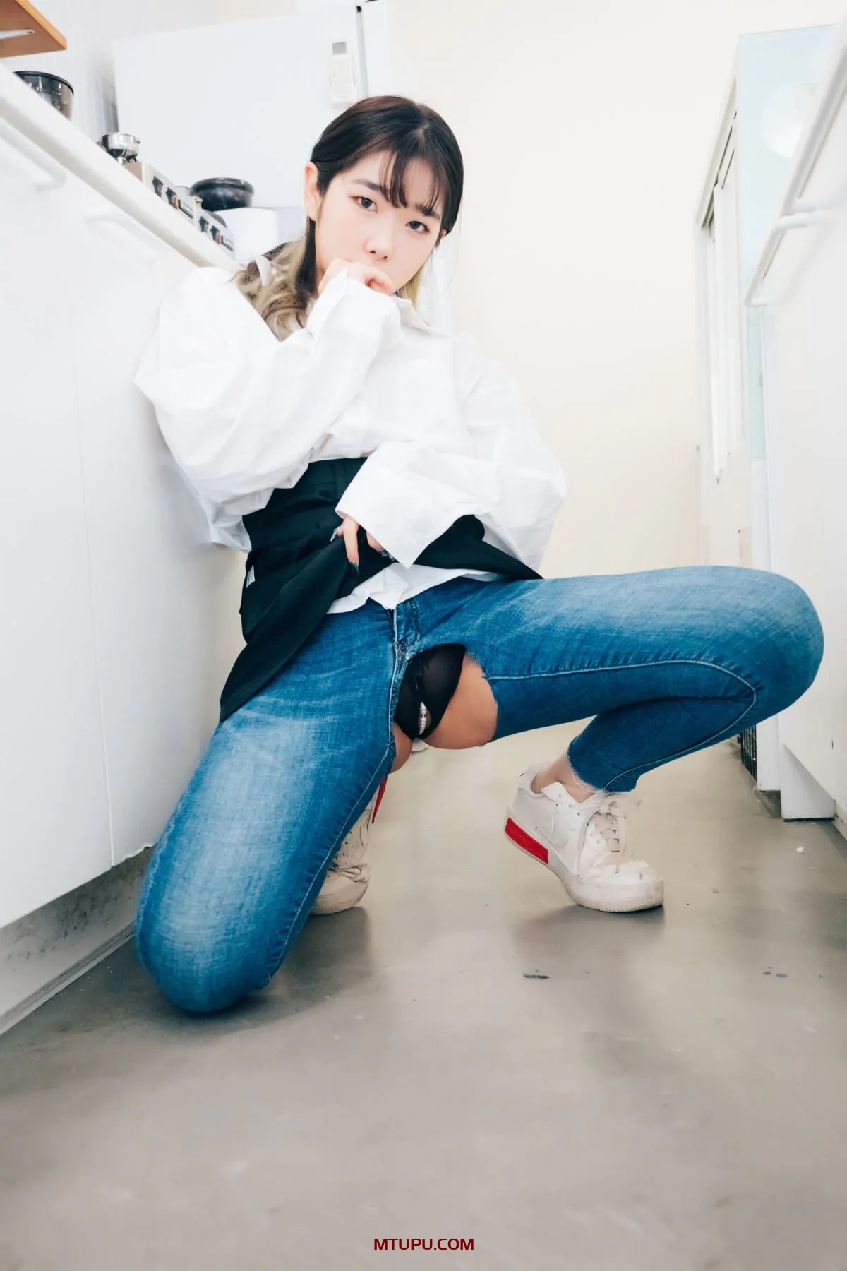 Loozy（韩国） 全套写真合集[169套][持续更新]