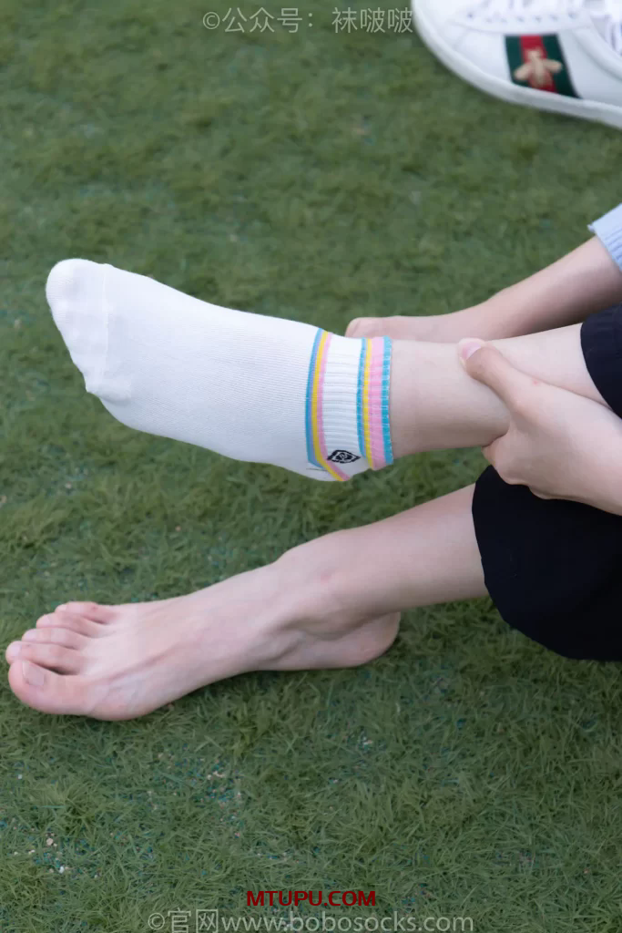 袜啵啵 – 写真合集[652套][03月最新作品][持续更新]