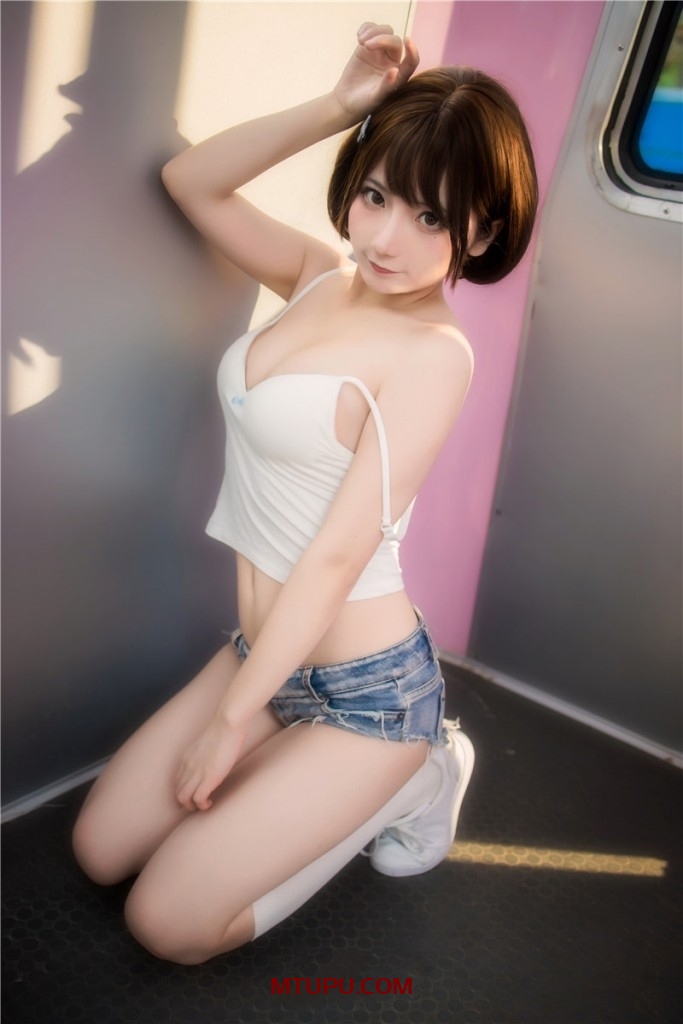 是三不是世w 写真最新合集[51套]2026年更新中