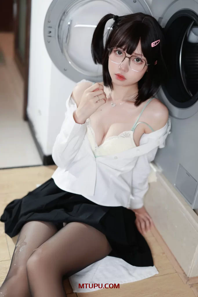 洛桑w伊梓 写真合集[22套][持续更新]