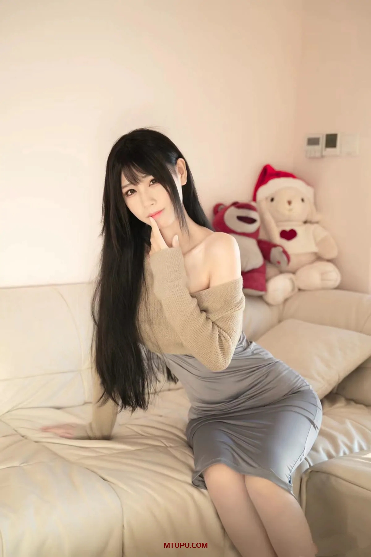 十万口草莓粥粥(B站) – 舰长图包合集&amp;视频24期