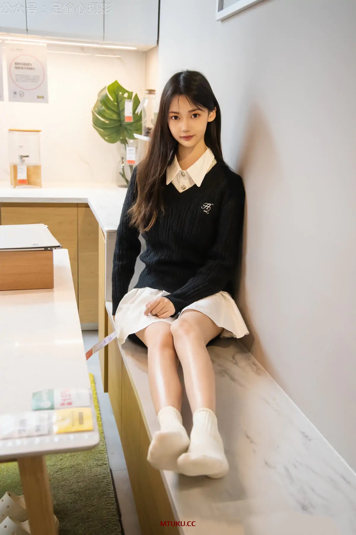 足愉心 – 少女美足美图视频27套[357G-2025.11]