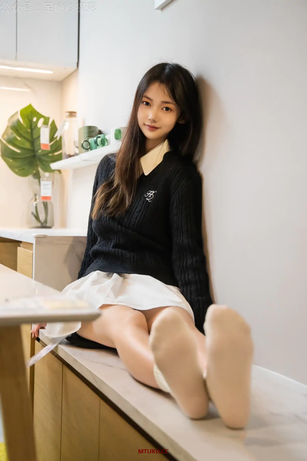 足愉心 – 少女美足美图视频27套[357G-2025.11]