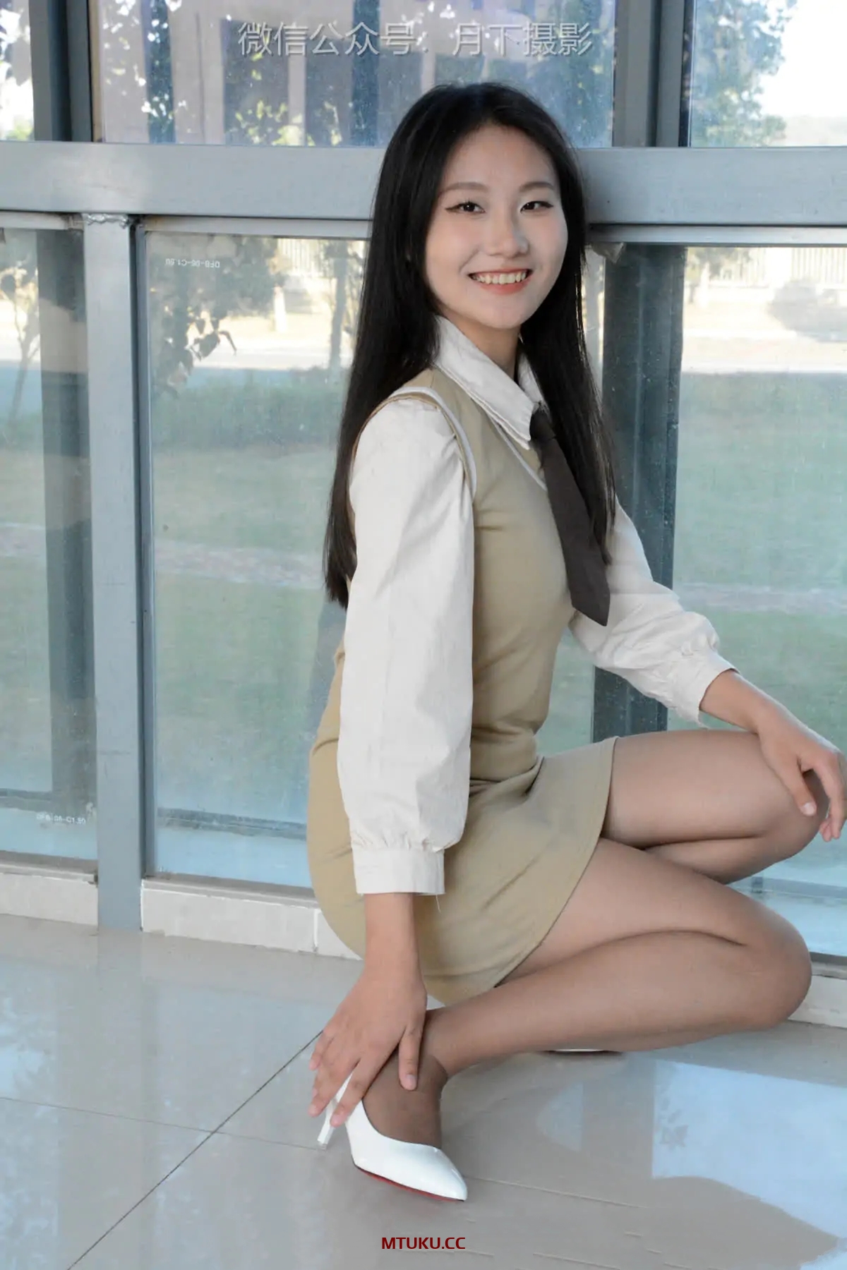 爱月下 – 美足美图视频9套[71G-2026.02]