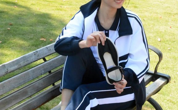 爱月下 – 美足美图视频9套[71G-2026.02]